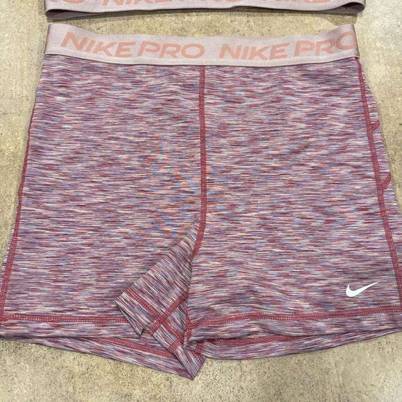 Nike pro DriFit athletic set Large - Picture 3 of 7